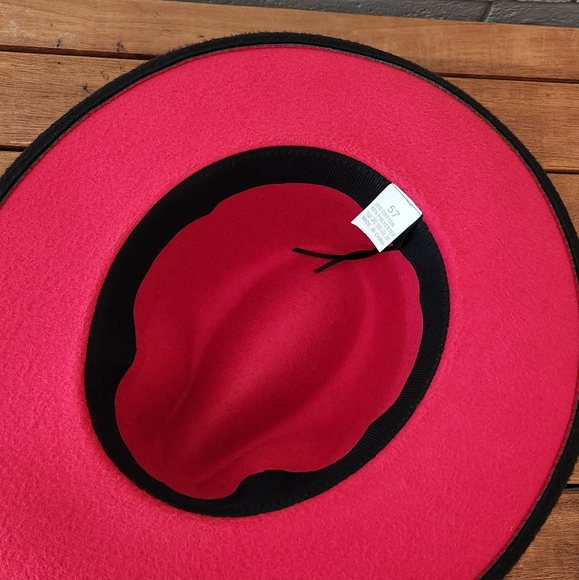 Unisex - Two Tone Red and Black Fedora - Picture 11 of 13